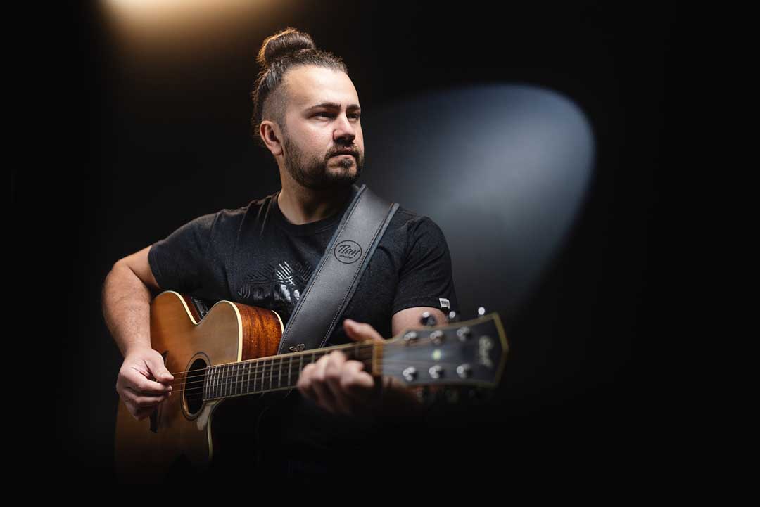 Tian Nienaber's Musical Journey: Exploring 'Knip die Tou' and